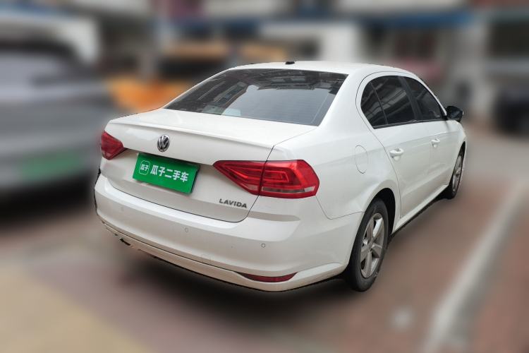 Used Volkswagen Lavida 2015 1.6L Automatic Fashion Edition