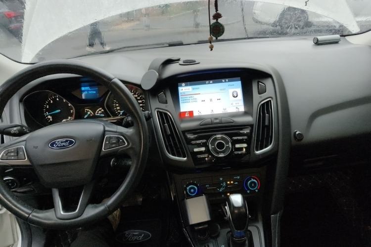 Used Ford Focus 2018 Hatchback Classic 1.6L Automatic Trendy SmartDrive Edition