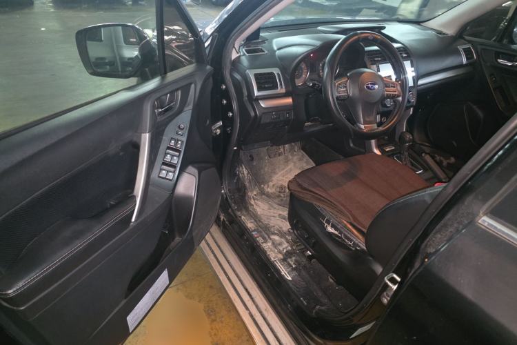 Used Subaru Forester 2013 2.5i Automatic Luxury Edition Driver Seat