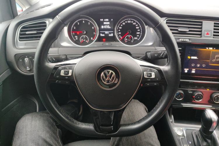 Used Volkswagen Golf 2020 Zhiai Edition 280TSI DSG Comfort Model Steering Wheel