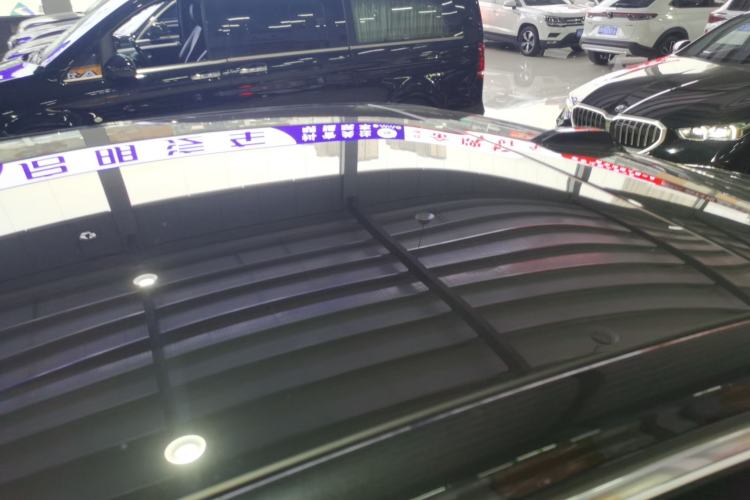 Used BMW 7 Series 2023 735Li Luxury Package Roof