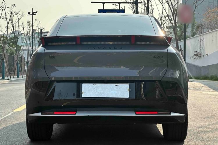 Used Lynk & Co Z20 2025 530 km Range Rear-Wheel Drive Max
