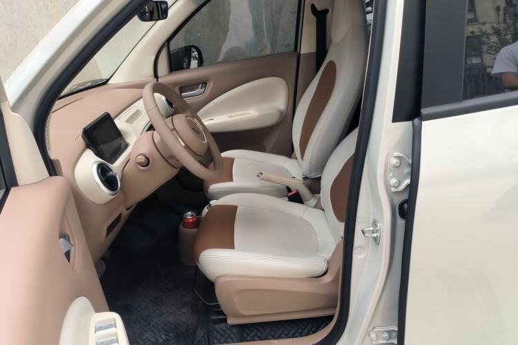 Used Wuling Hongguang MINIEV 2025 Four-Door Version Advanced Edition Left Front Seat