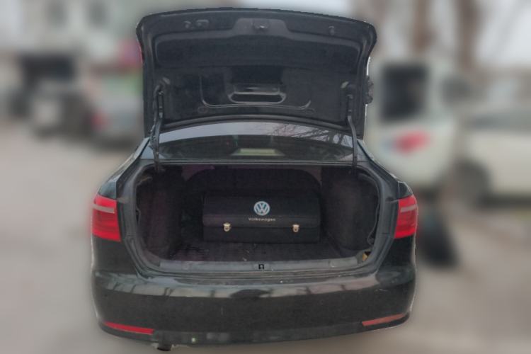 Used Volkswagen Lavida 2013 Restyled Classic 1.6L Automatic Comfort Edition