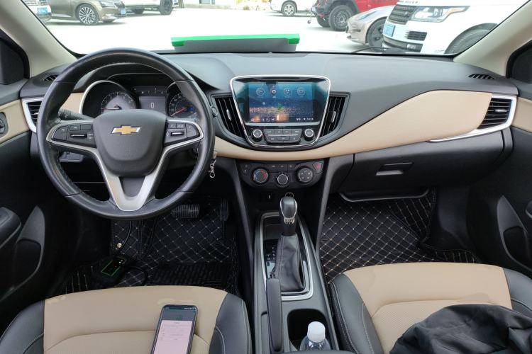 Used Chevrolet Monza 2022 320 Automatic Enjoyment Sunroof Version Center Console