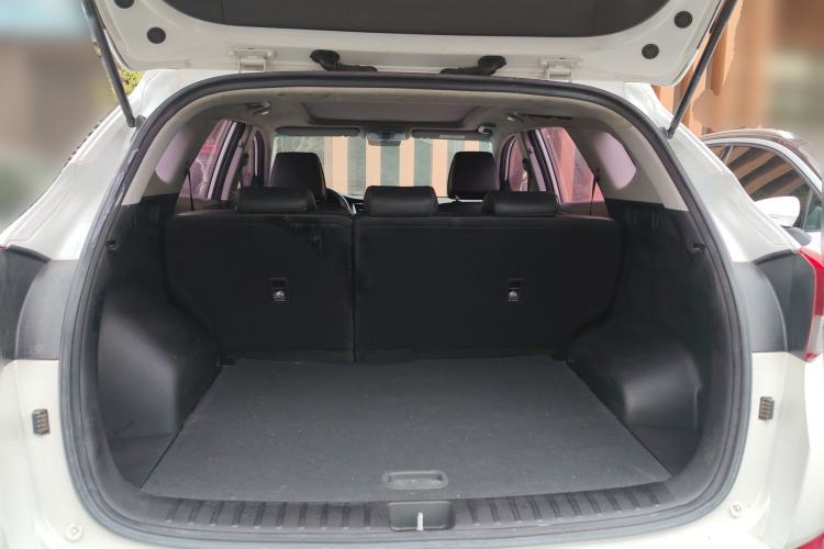 Used Hyundai Tucson 2015 1.6T Dual-Clutch Two-Wheel-Drive Smart Model Trunk