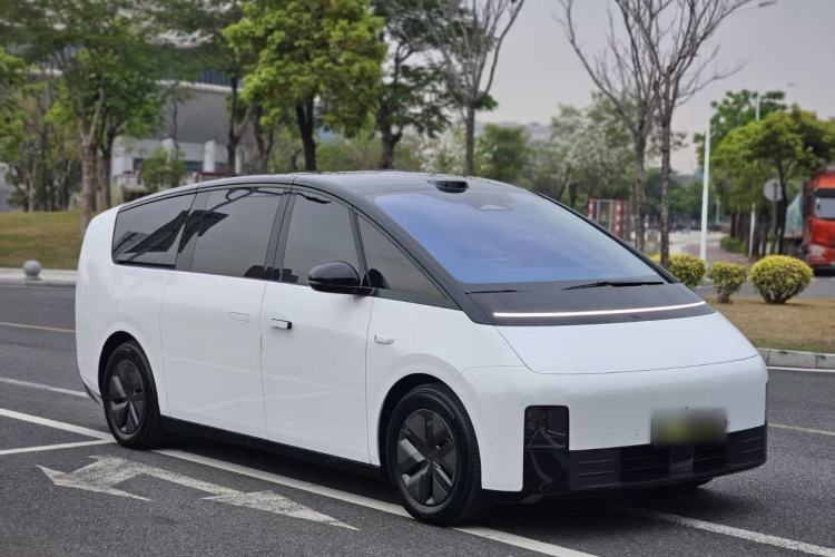 Used Li Auto MEGA 2025 Home Family Special Edition