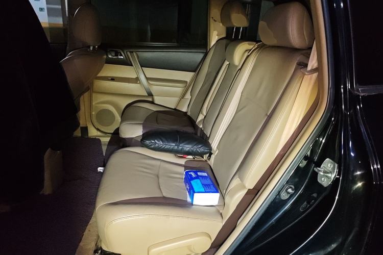 Used Toyota Highlander 2009 2.7L Two-Wheel Drive 7-Seater Luxury Navigation Edition
