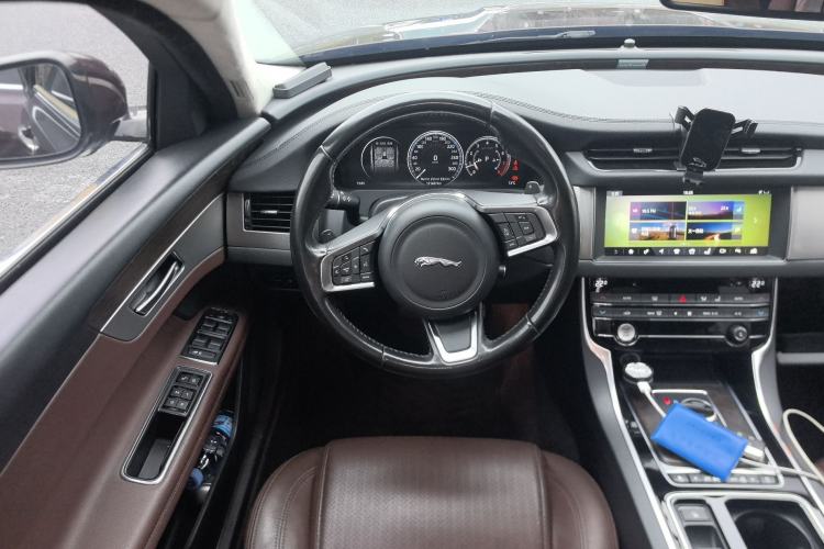 Used Jaguar XFL 2018 XFL 2.0T 250 PS Luxury Edition