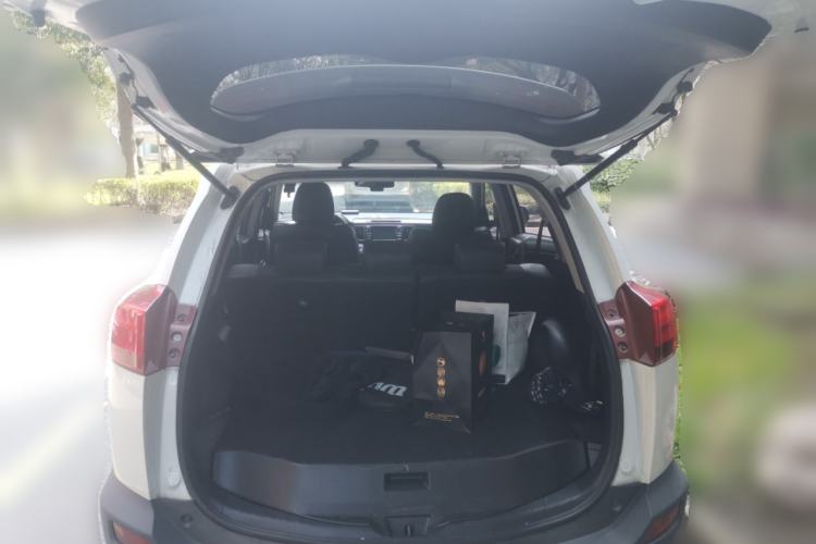 Used Toyota RAV4 2015 2.5L Automatic 4x4 Elite Edition
