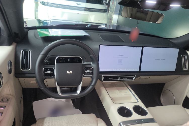 Used Li Auto L9 2025 Pro Smart Refreshed Edition Center Console