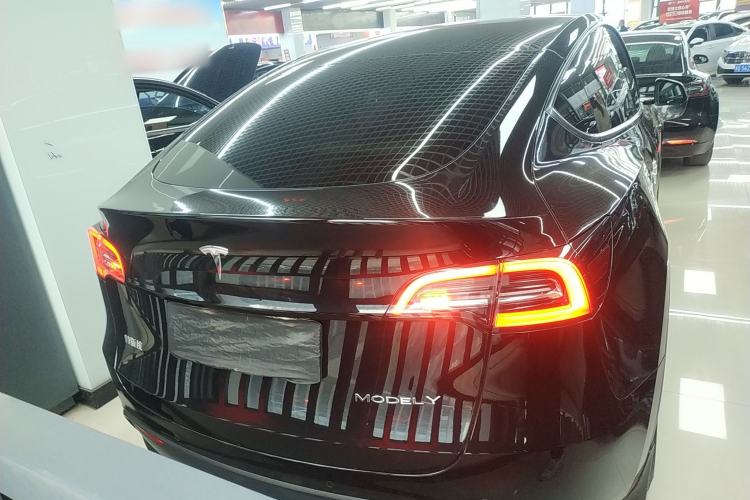 Used Tesla Model Y 2022 Long-Range All-Wheel-Drive Version Rear