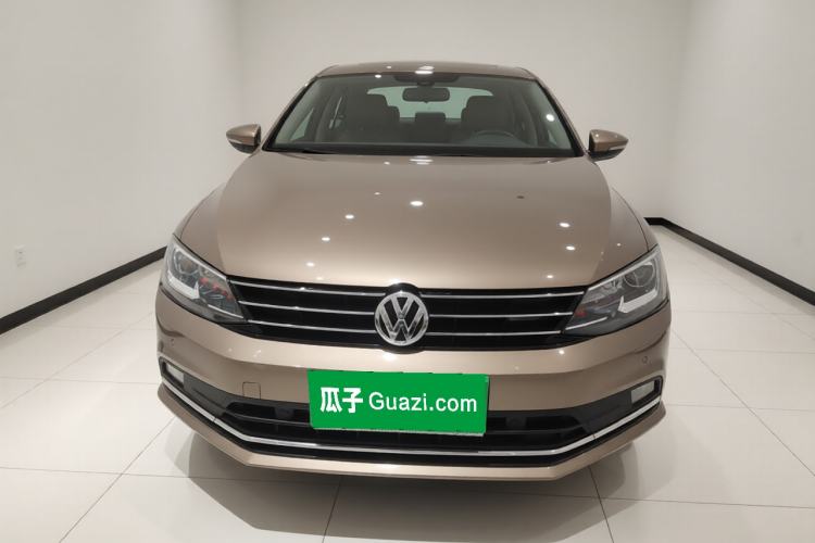 Used Volkswagen Sagitar 2015 230TSI Automatic Luxury Model