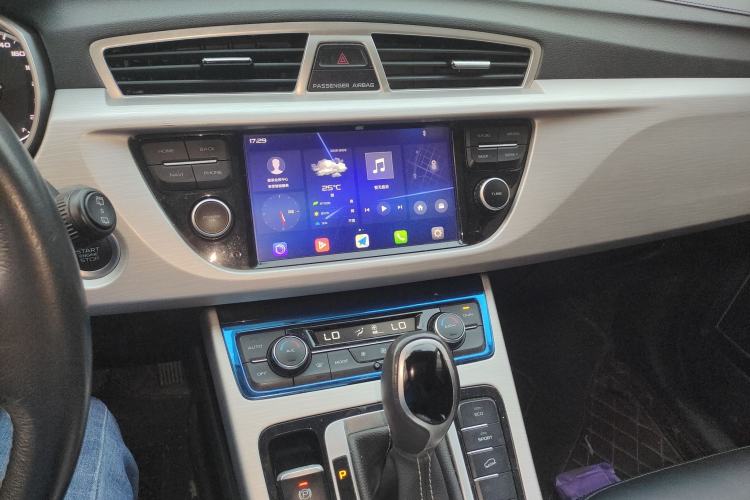 Used Geely Auto Emgrand X7 Sport 2016 1.8TD Automatic ZhiShang Model
