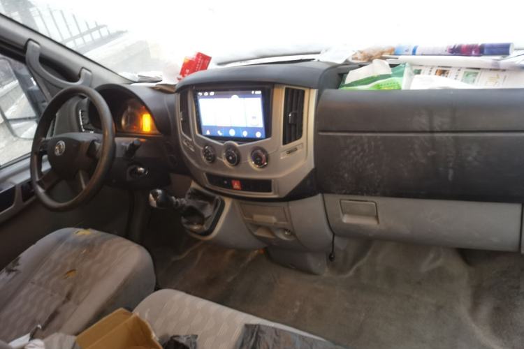 Used Dongfeng Yufeng 2020 2.3T Economy Standard Edition VAN Short Wheelbase Mid-Roof 3-Seater WP2.3
