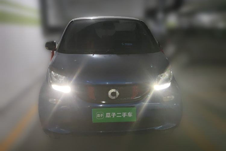 Used smart fortwo 2019 0.9T 66kW Hardtop Wind Power Edition China VI Front