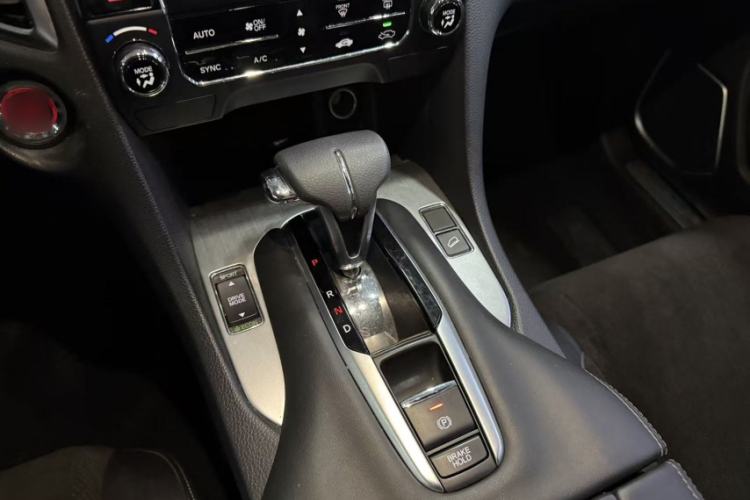 Used Honda Avancier 2022 240TURBO Two-Wheel-Drive Limited-Edition Commemorative Version
