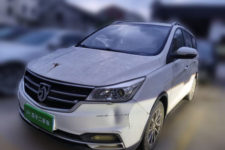Used Baojun 730 2019 1.5L Manual Fashion Model 7-seater National V