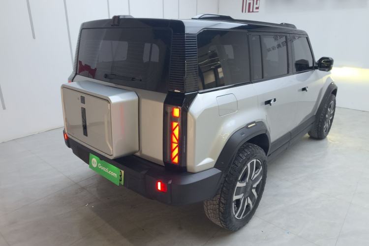 Used iCAR 03 2024 472km Four-Wheel Drive Long-Range Version Rear Right 45 Deg