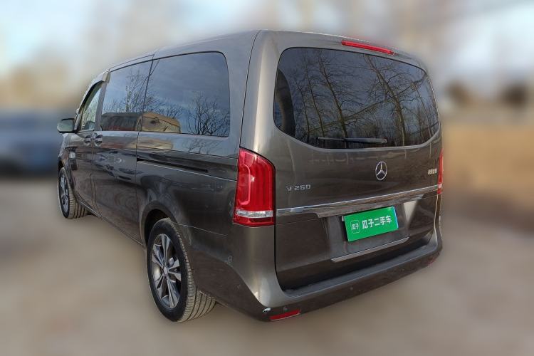 Used Mercedes-Benz V-Class 2017 V 260 Avantgarde Edition