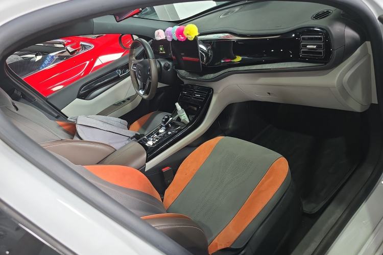 Used BYD Qin PLUS 2024 HONOR Edition DM-i 55KM Leading Model Right Front Seat