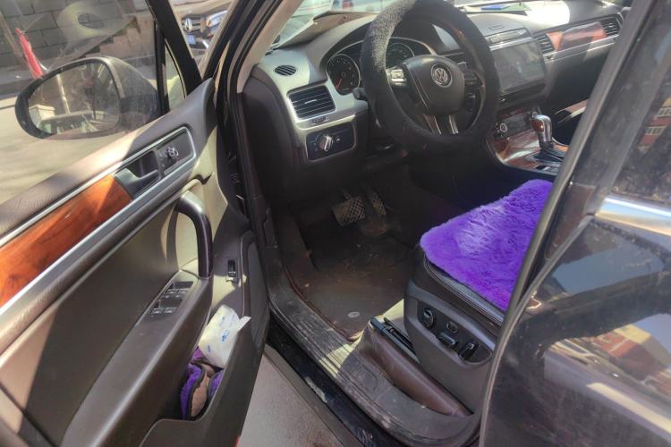 Used Volkswagen Touareg 2011 3.0 TSI Standard Version