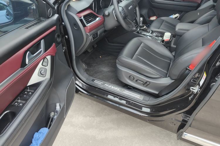 Used Haval H6 Coupe 2018 Red-Label 1.5T Automatic Two-Wheel Drive Ultra-Luxury Model Driver Seat