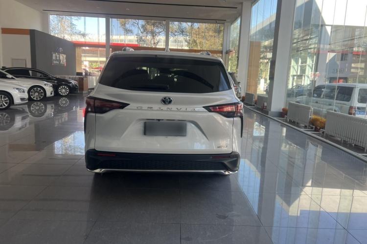 Used Toyota Granvia 2023 2.5L Hybrid Comfort Edition