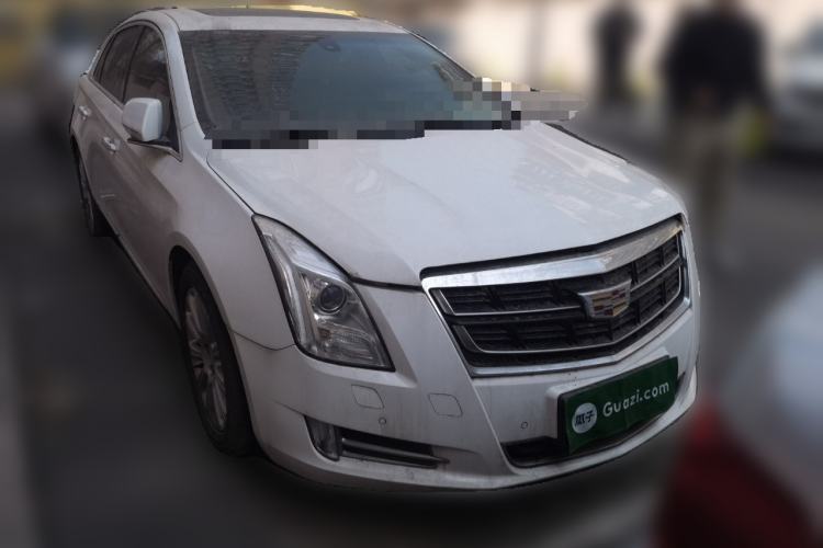 Used Cadillac XTS 2016 28T Elite Edition Front Right 45 Deg