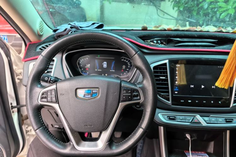 Used Geely Auto Vision X6 2016 1.8L Manual Luxury Model