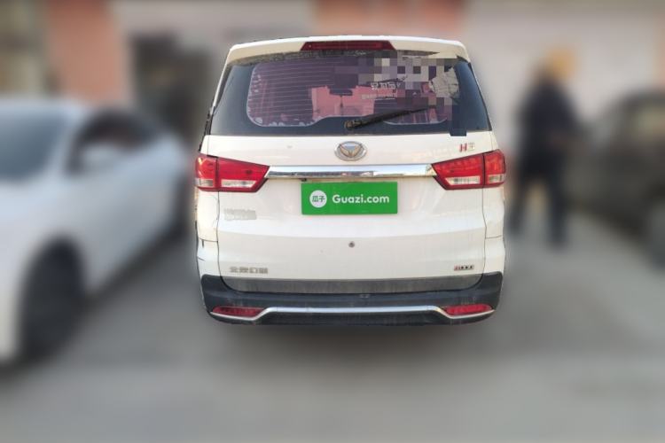 Used HYOSOW H3 2015 1.5L manual luxury version
