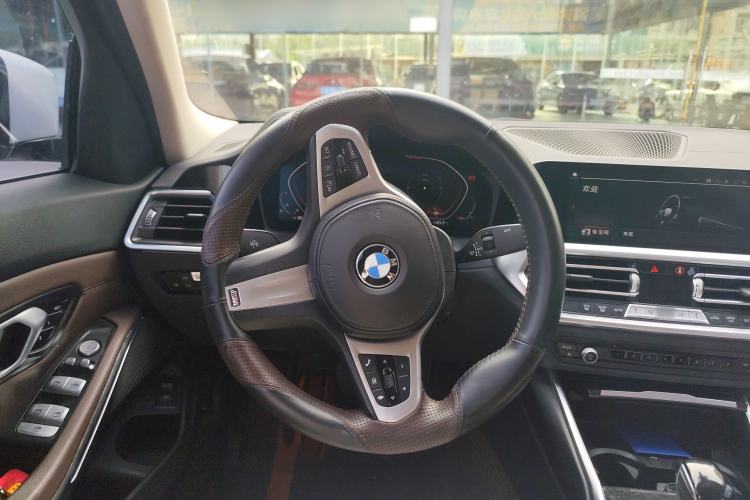 Used BMW 3 Series 2022 325Li M Sport Package Steering Wheel