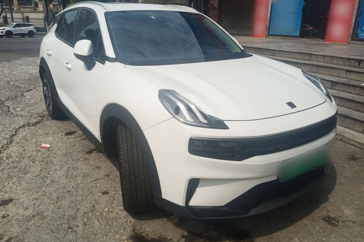 Used Lynk & Co 06 EM-P 2022 PHEV 84 km Range Pro Version Front Right 45 Deg