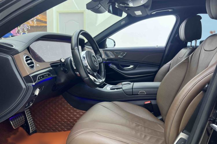 Used Mercedes-Benz S-Class 2019 S 450 L 4MATIC Interior 5