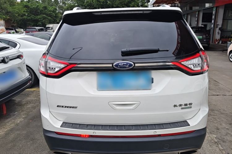 Used Ford Edge 2016 EcoBoost 245 Two-Wheel-Drive Titanium 5-Seater
