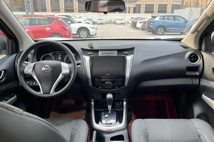 Used Nissan Terra 2020 2.5L XL Upper Automatic Two-Wheel Drive Luxury Edition

