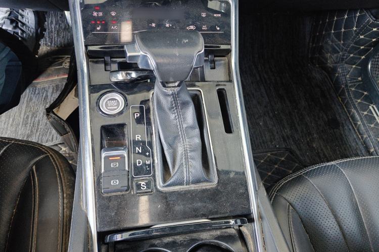 Used Zotye T600 2019 1.5T Automatic Prestige Model Gear Lever