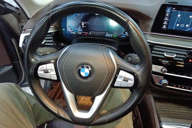 Used BMW 5 Series New Energy 2020 Mileage Upgrade Version 530Le Luxury Package