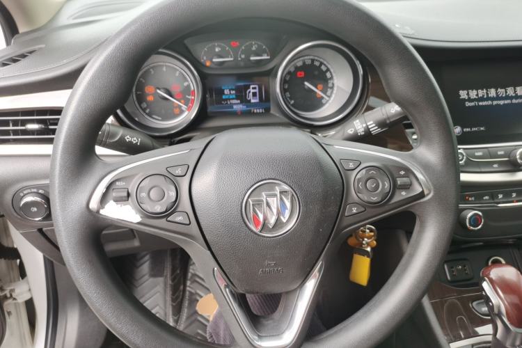 Used Buick Verano 2018 Sedan 20T Dual-Clutch Leading Model Steering Wheel
