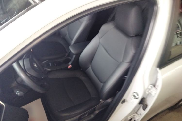 Used Toyota Corolla Cross 2024 2.0L Elite Edition Left Front Seat