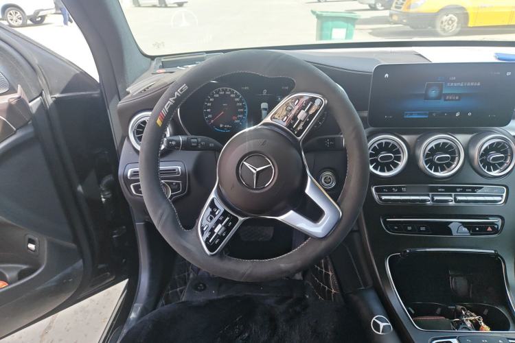 Used Mercedes-Benz GLC 2020 GLC 260 L 4MATIC Dynamic Model
