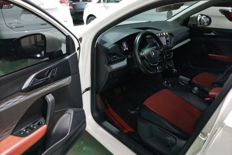 Used Volkswagen Tharu 2019 280TSI Two-Wheel-Drive Trend Edition China V Standard Driver Seat