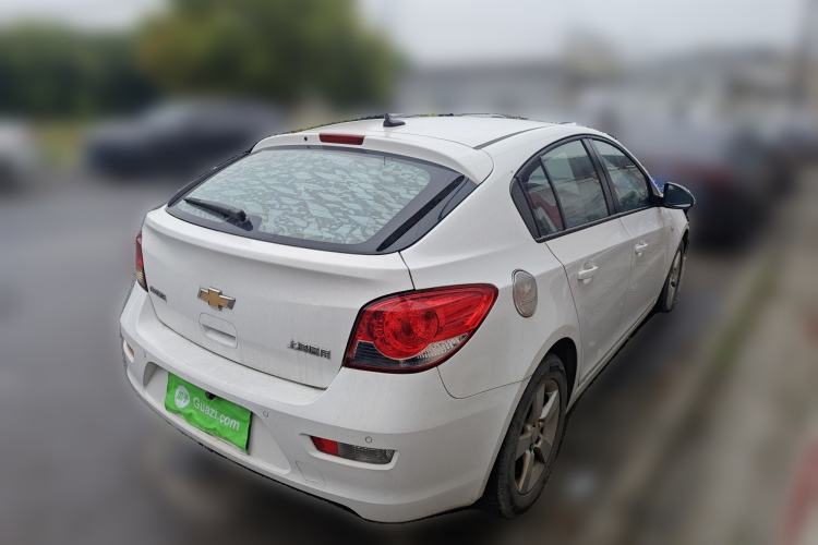 Used Chevrolet Cruze 2013 Hatchback 1.6L Manual Luxury Model
