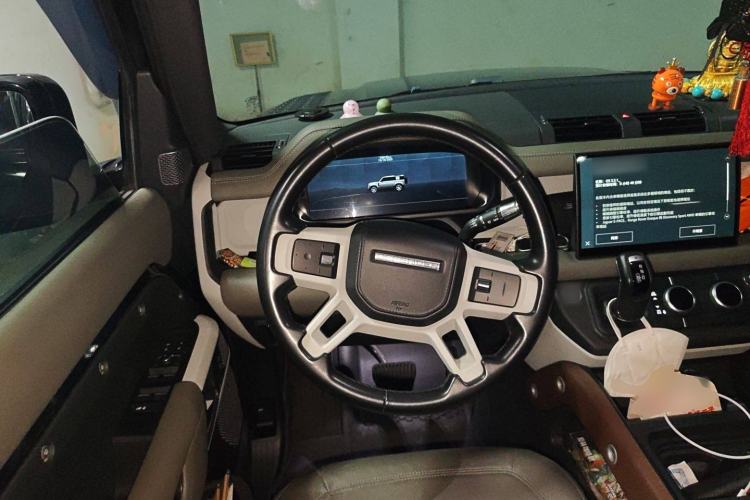 Used Land Rover Defender 2022 110 P400 Dark Edition Steering Wheel