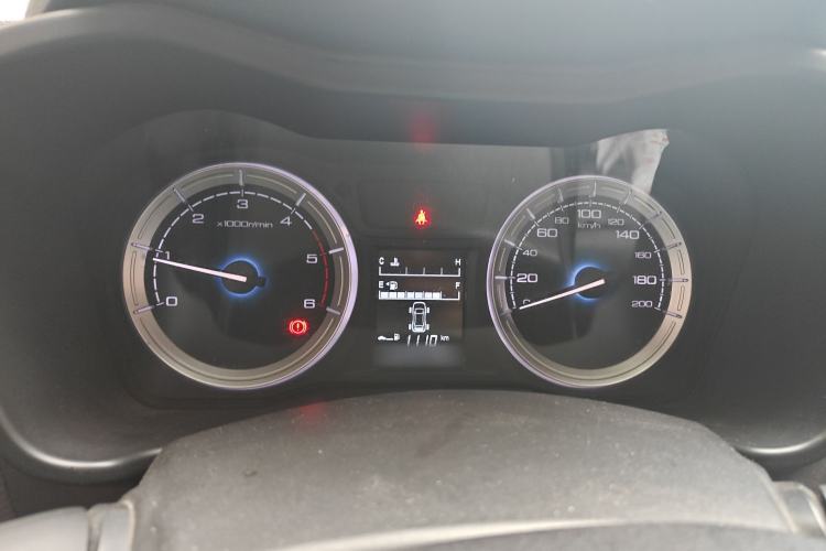 Used Isuzu JLM 2018 2.8T Classic Edition Two-Wheel Drive Luxury Version with Extended Cargo Bed JE493ZLQ5F
