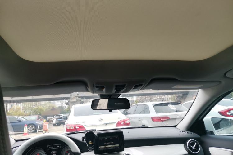 Used Mercedes-Benz GLA 2015 GLA 220 4MATIC Fashion Model
