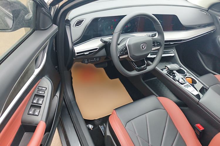 Used CHANGAN Eado 2023 Changan Edition PLUS Blue Whale NE 1.4T GDI DCT Prestige Version
