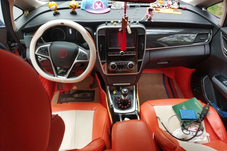 Used BYD Song MAX 2017 1.5T Manual Smart Connect Luxury 7-Seater
