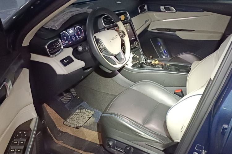 Used Lynk & Co 01 2017 2.0T Two-Wheel Drive Zhaopu Version Left Front Seat