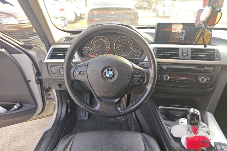 Used BMW 3 Series 2014 320i Sport Edition